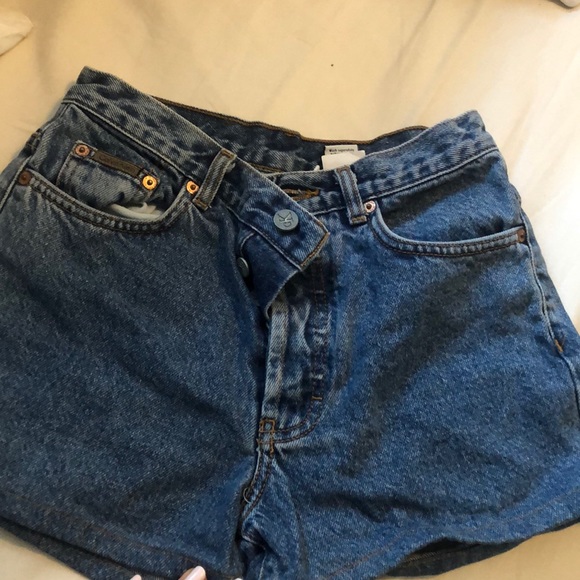 Calvin Klein Highwaisted Vintage Denim Shorts - Picture 2 of 4